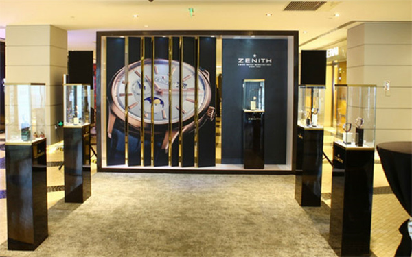 真力时怎么拔出表把(图) 真力时怎么拔出表把(图)